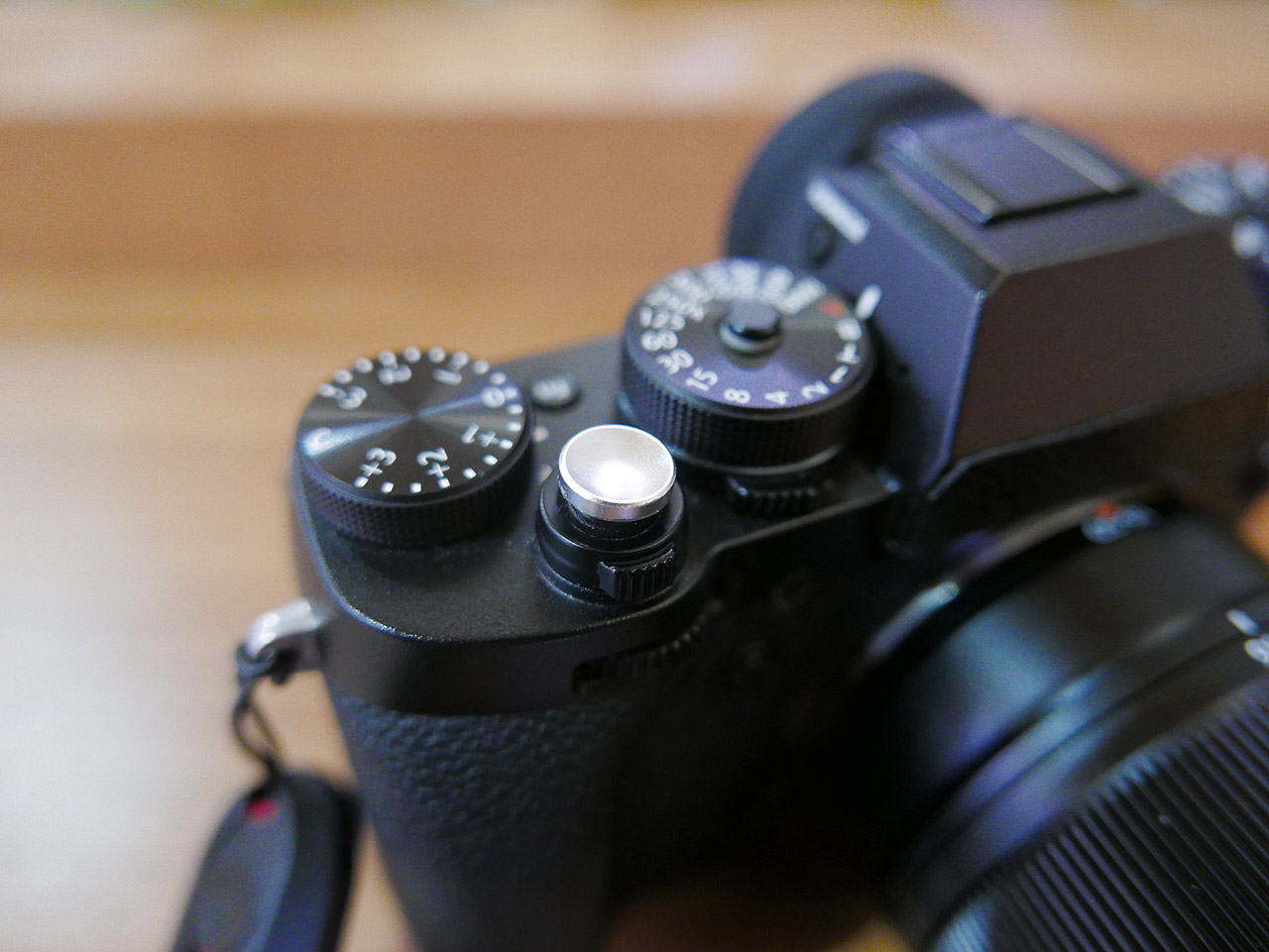 新年の贈り物 NinoLite 2個セット カメラ 用 ソフトレリーズ シャッターボタン 黒色 FujiFilm Leica Sony 等